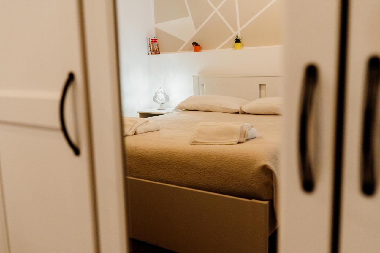 Nell'Antico Borgo B&B Молфета Екстериор снимка